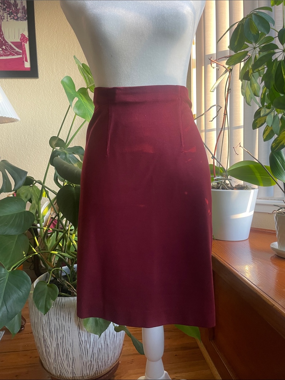 Ann Taylor Petite Classic Women's Burgundy A-Line Skirt 00P
